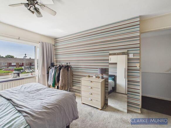 3 bed Terraced for sale Image 8