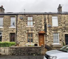 15, Lambgates, Hadfield, Glossop SK13 1AT