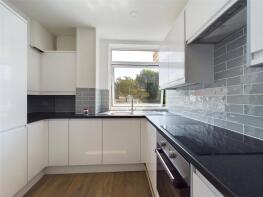 8, 15 Pembroke Court, New Church Road, Hove BN3 4AB
