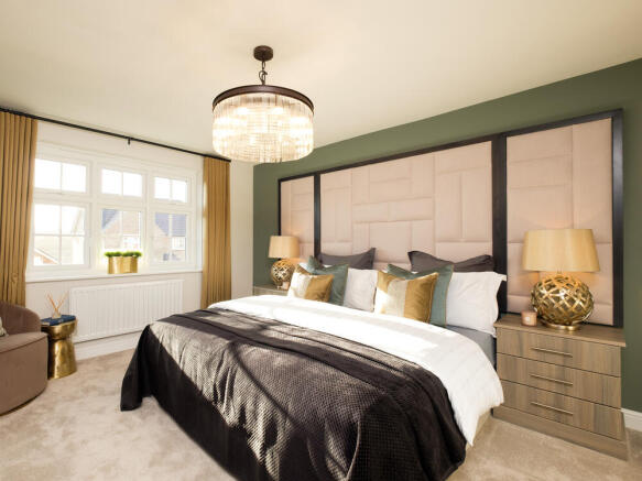 5 bed Detached for sale Image 7