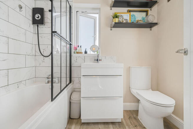 3 bed Semi-Detached for sale Image 6