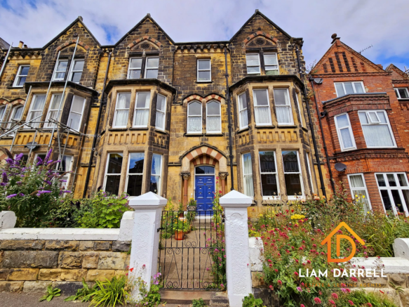3 bed Flat for sale in scarborough