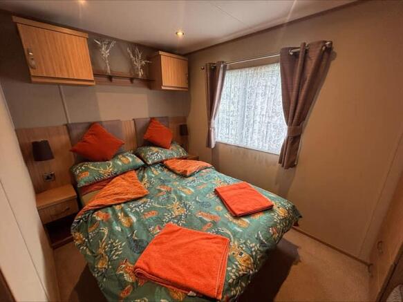 Three bed ABI Windermere, Caldecott Hall Country Park, Beccles Road, Fritton, Norfolk, NR31 9EY photo 4