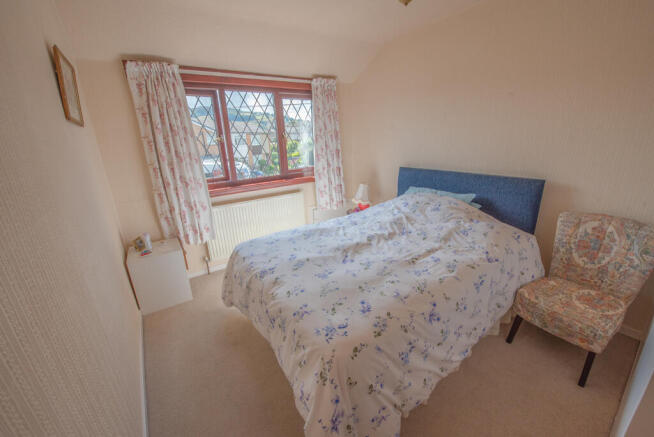 2 bed Semi-Detached for sale Image 8