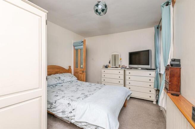 3 bed Semi-Detached for sale Image 7