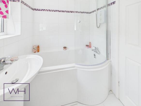 4 bed Detached for sale Image 6