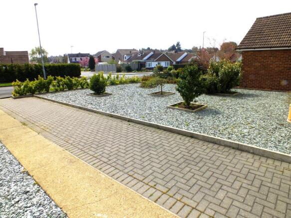 Front Gardens1