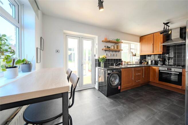 3 bed Semi-Detached for sale Image 4