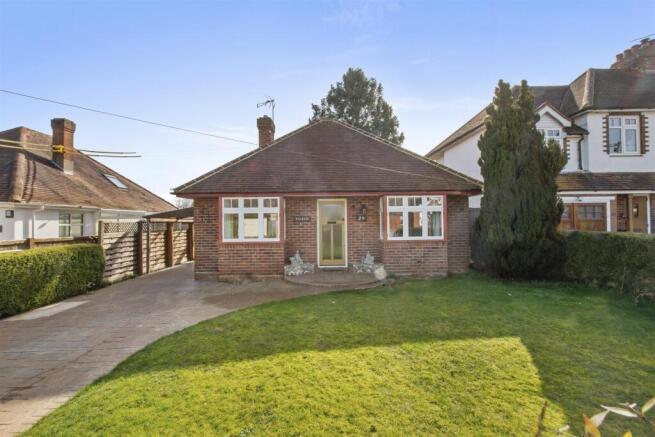 29 Green Street, HP15 7RA-14.jpg