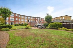 Flat 4, 503 Sandringham Court, London Road, Hadleigh, Benfleet SS7 1BD