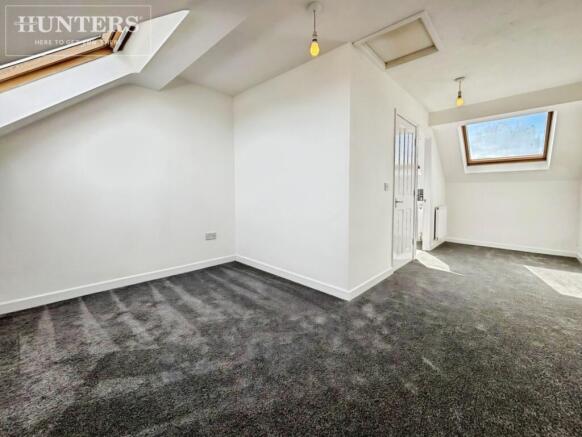 3 bed Semi-Detached to rent Image 9