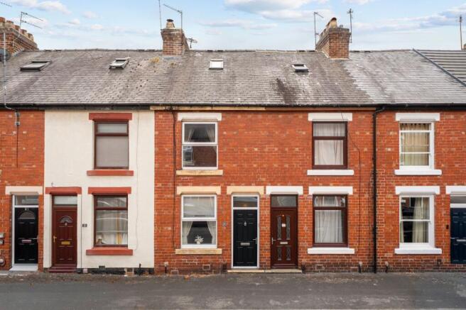 2 bed Terraced for sale in harrogate