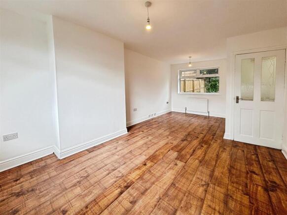 2 bed Semi-Detached for sale Image 4