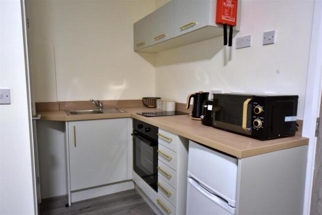 1 bed Apartment to rent Image 5