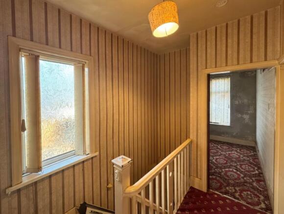 3 bed Semi-Detached for sale Image 8