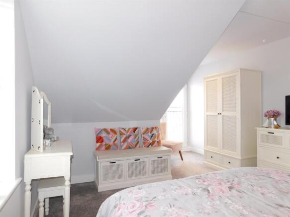bedroom 1d