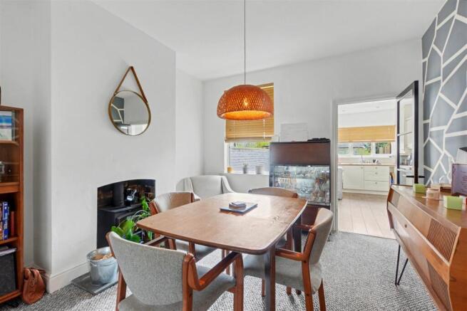 Dining Room_1.jpeg