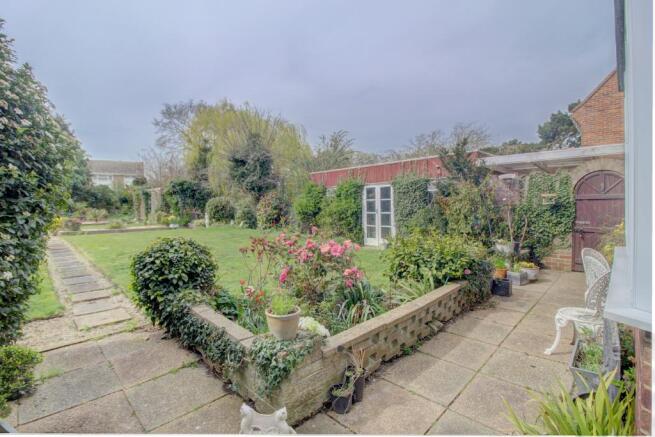 Highfields Road, Witham, CM8 (30)