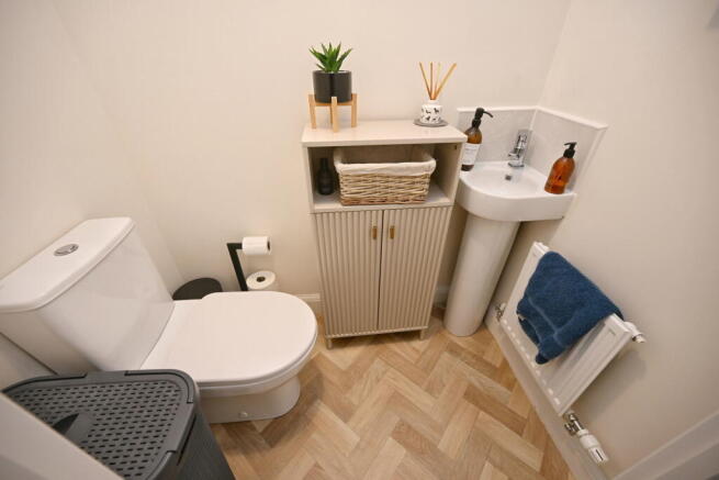 3 bed Semi-Detached for sale Image 8