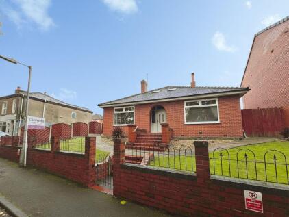 Station Road, Kearsley