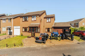 3, Whitton Close, Reading RG6 3UQ