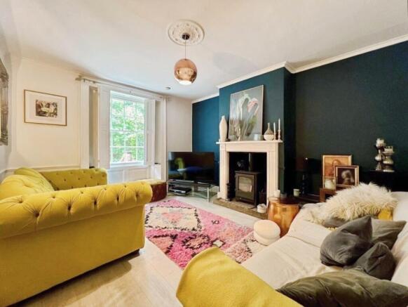 pbox-living_room-331082.jpg