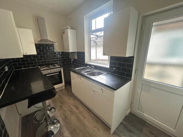 Kitchen b