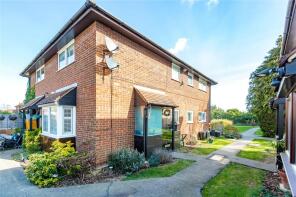 83, Rosslyn Avenue, Romford RM3 0RG