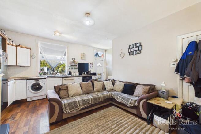 Kitchen/Living Area