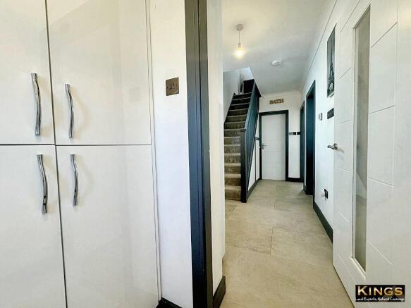 4 bed Semi-Detached for sale Image 12