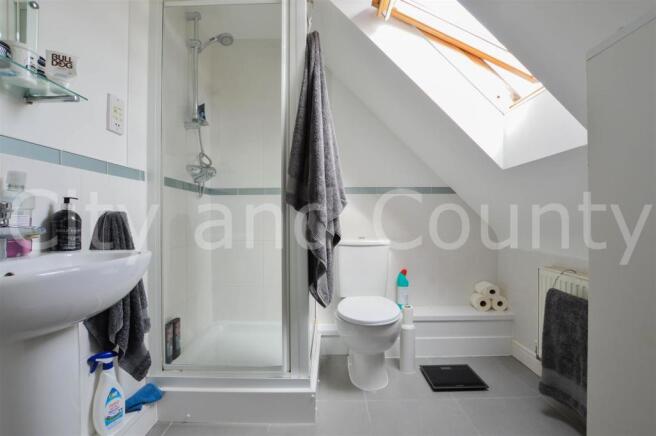 en-suite shower room