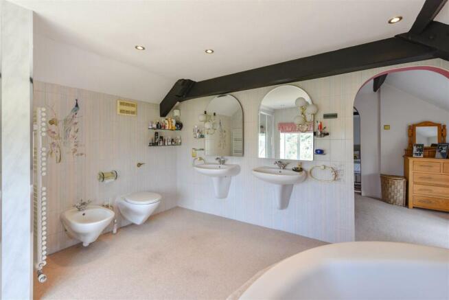 ENSUITE