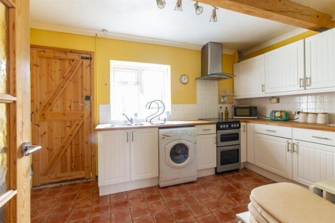 Kitchen / Breakfast Room