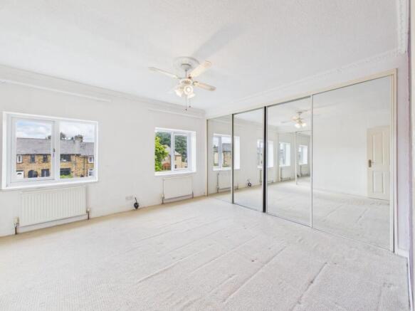 2 bed Terraced to rent Image 7
