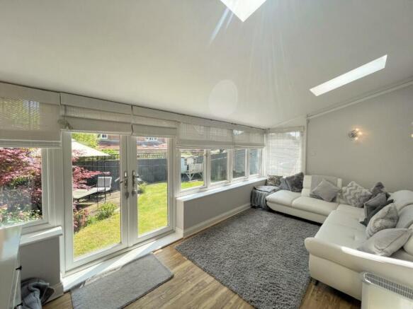 GARDEN ROOM
