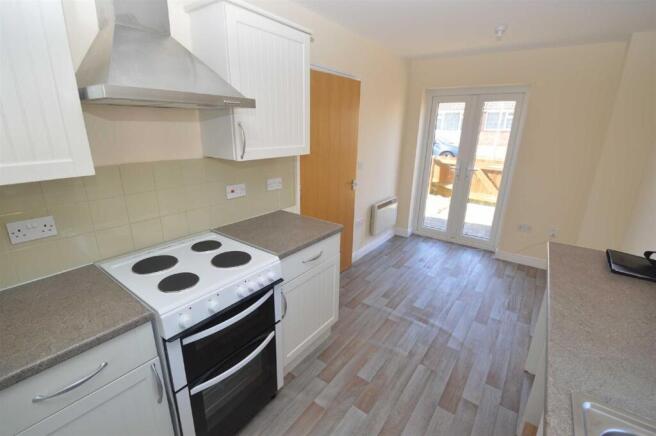 kitchen 2.jpg