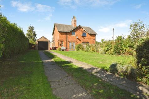 Lineside, Swineshead, Boston