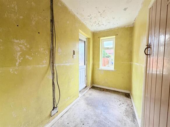 3 bed Terraced for sale Image 4