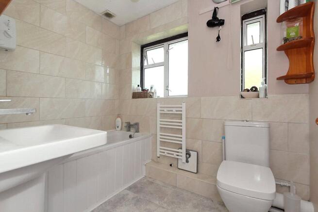 West-Bathroom.jpg