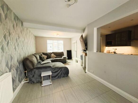 Ketton Grove, Sheldon, Birmingham photo 4