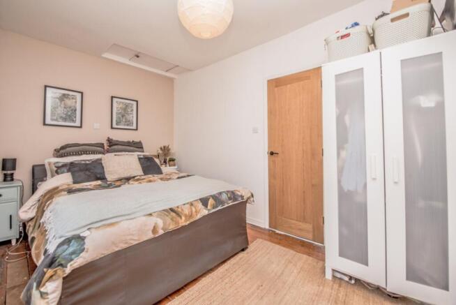 2 bed Terraced for sale Image 8