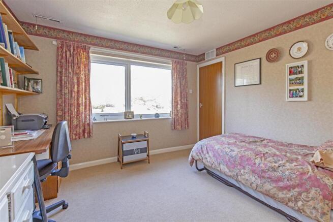 Bedroom 4-2.jpg