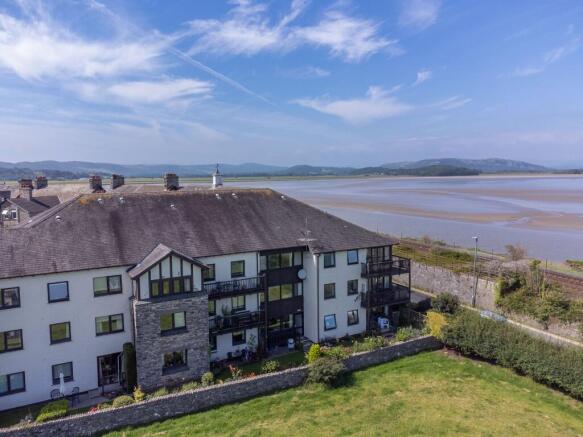 2-bed flat on Flat 15, Ashleigh Court, Arnside, £190,000