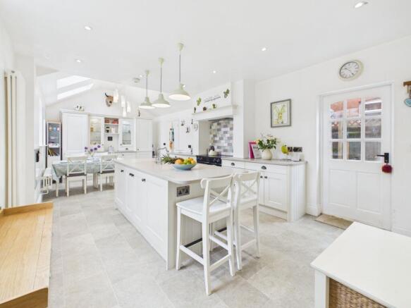 Kitchen/Dining Room