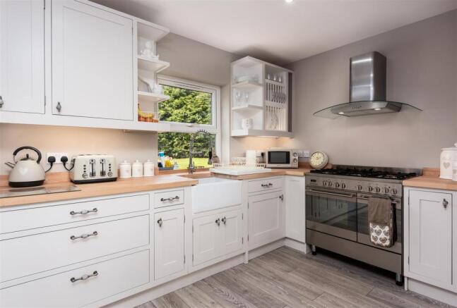 Fitted Kitchen