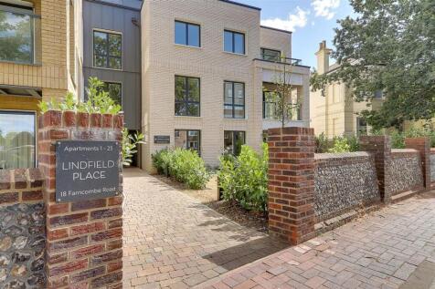 Farncombe Road, Lindfield Place, BN11