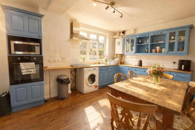 India Dock Rd, E14 House For Sale By Barrain Londo