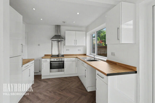 3 bed Semi-Detached for sale Image 6