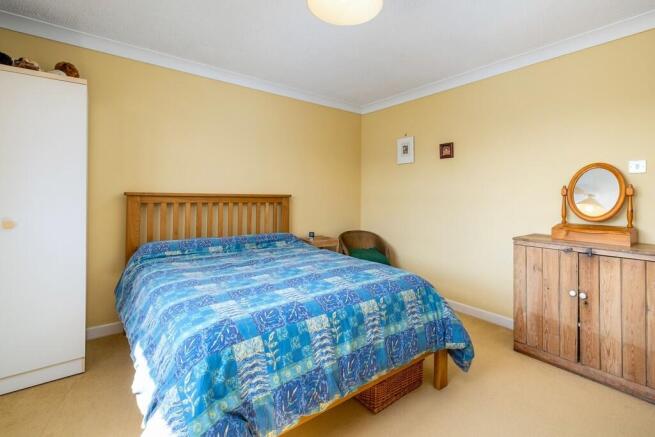 1440px1 Oaklands-...