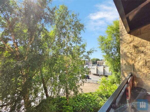 2 bed Apartment for sale Image 5
